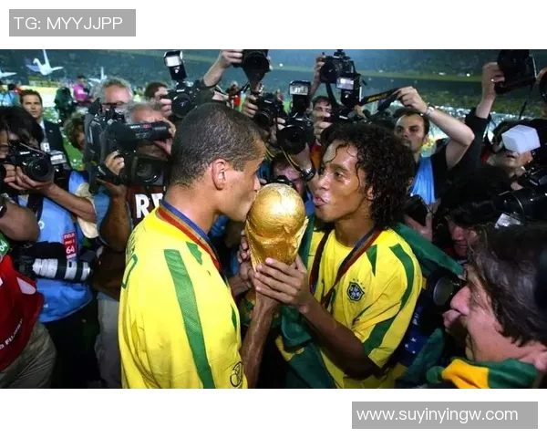 小罗带领团队突破难关成就辉煌，勇敢挑战自我书写精彩人生